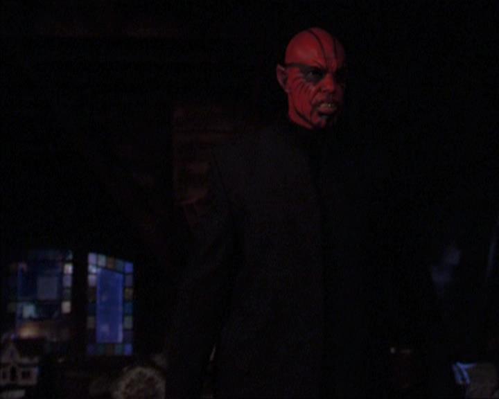 Charmed-Online-dot-320ExitStrategy1936.jpg Charmed-Online-dot-320ExitStrategy1936.jpg