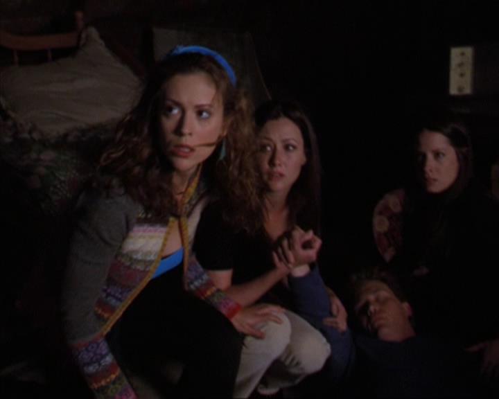 Charmed-Online-dot-320ExitStrategy1945.jpg Charmed-Online-dot-320ExitStrategy1945.jpg