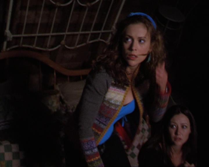 Charmed-Online-dot-320ExitStrategy1946.jpg Charmed-Online-dot-320ExitStrategy1946.jpg