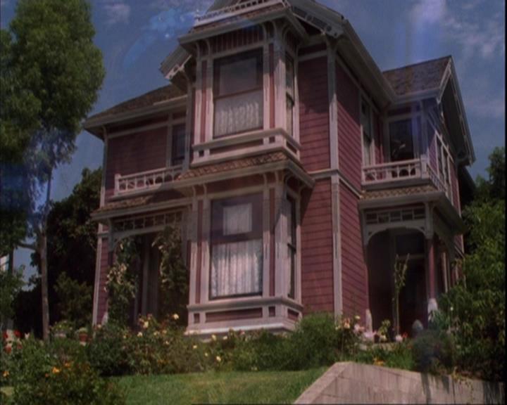 Charmed-Online-dot-320ExitStrategy2070.jpg