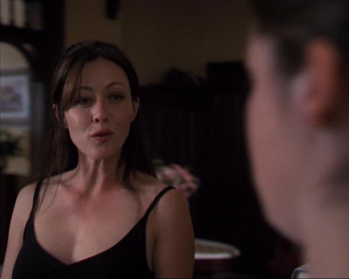 Charmed-Online-dot-320ExitStrategy2094.jpg