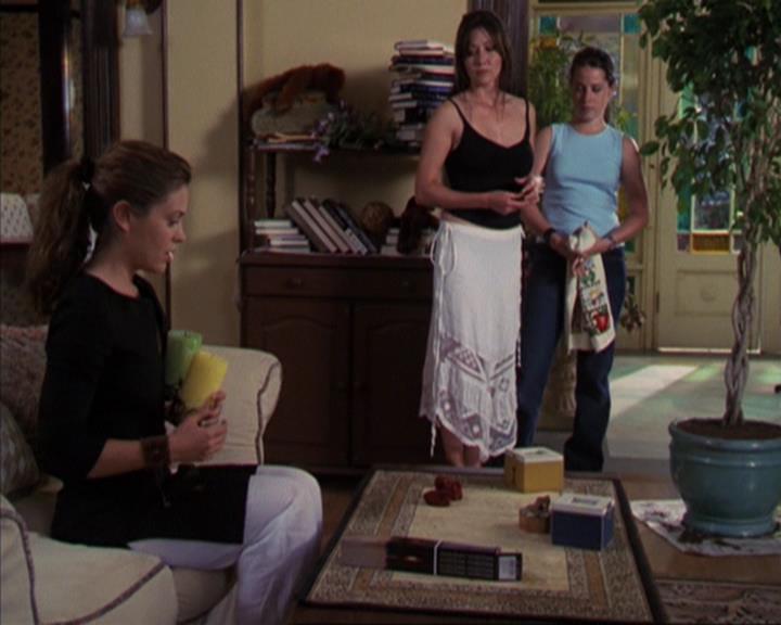 Charmed-Online-dot-320ExitStrategy2128.jpg