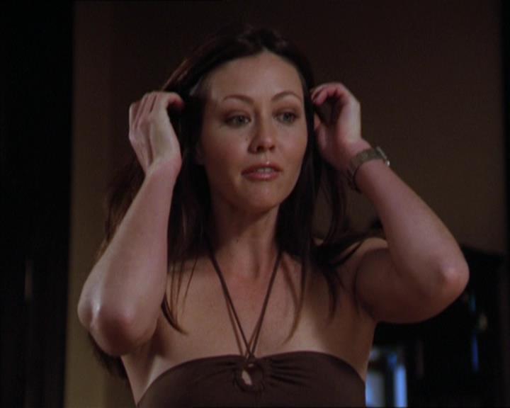 Charmed-Online-dot-320LookWhosBarking0047.jpg Charmed-Online-dot-320LookWhosBarking0047.jpg