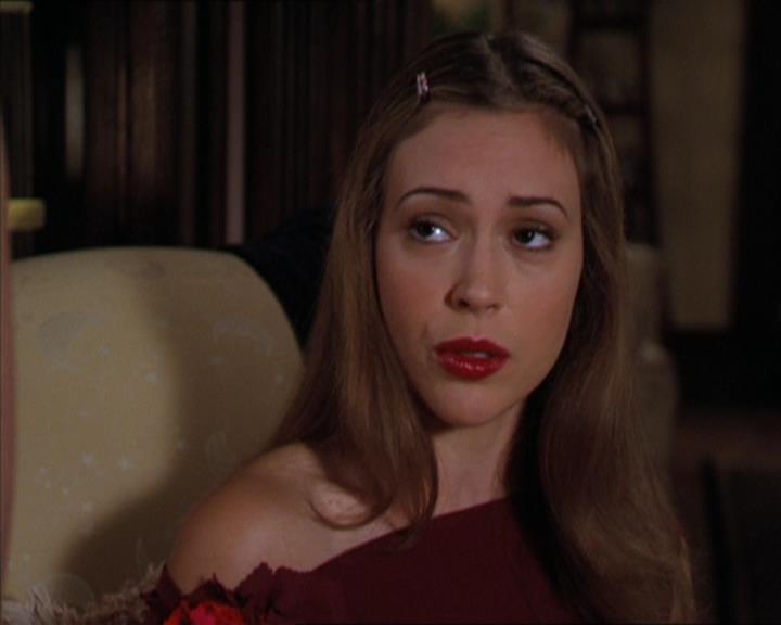 Charmed-Online-dot-320LookWhosBarking0083.jpg Charmed-Online-dot-320LookWhosBarking0083.jpg