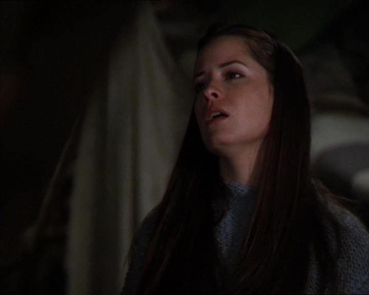 Charmed-Online-dot-320LookWhosBarking0126.jpg