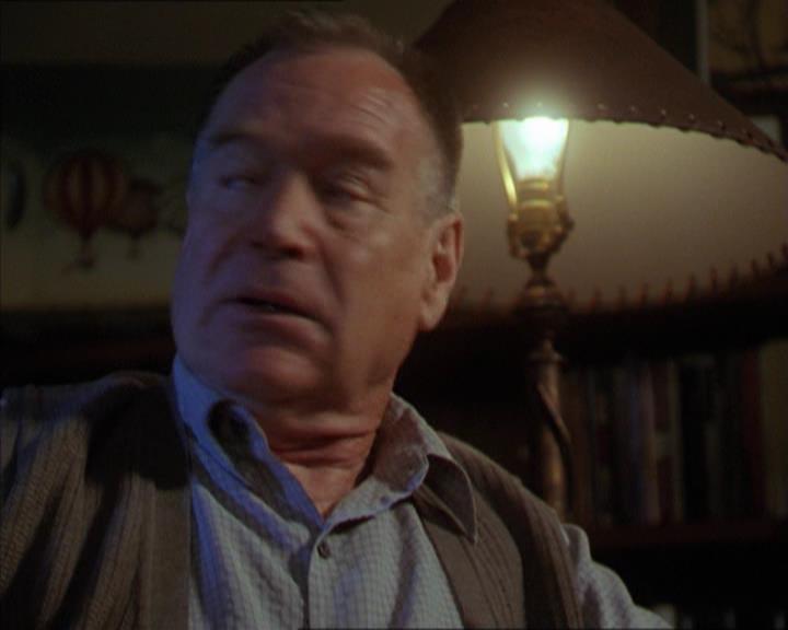 Charmed-Online-dot-320LookWhosBarking0195.jpg Charmed-Online-dot-320LookWhosBarking0195.jpg