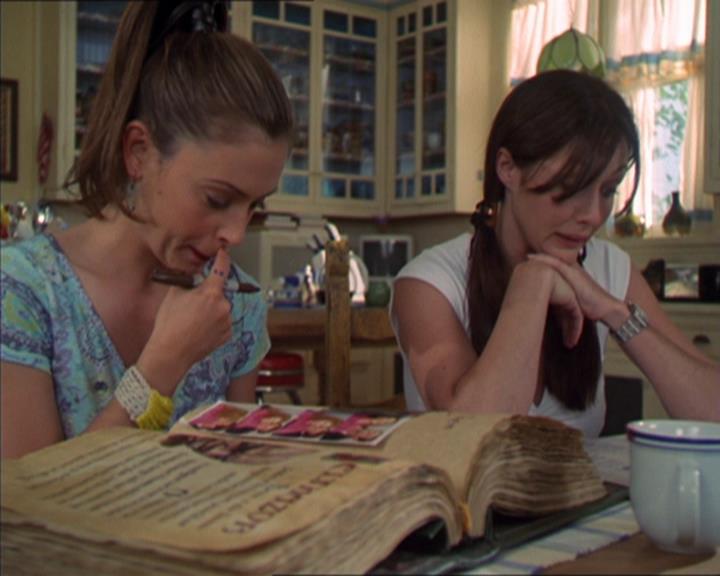 Charmed-Online-dot-320LookWhosBarking0339.jpg