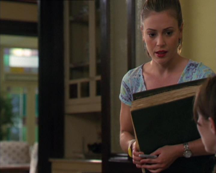Charmed-Online-dot-320LookWhosBarking0378.jpg