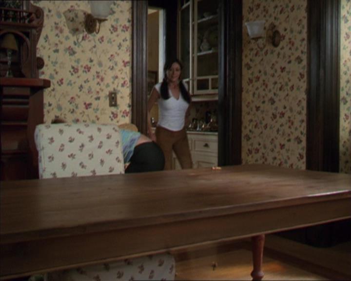 Charmed-Online-dot-320LookWhosBarking0386.jpg Charmed-Online-dot-320LookWhosBarking0386.jpg