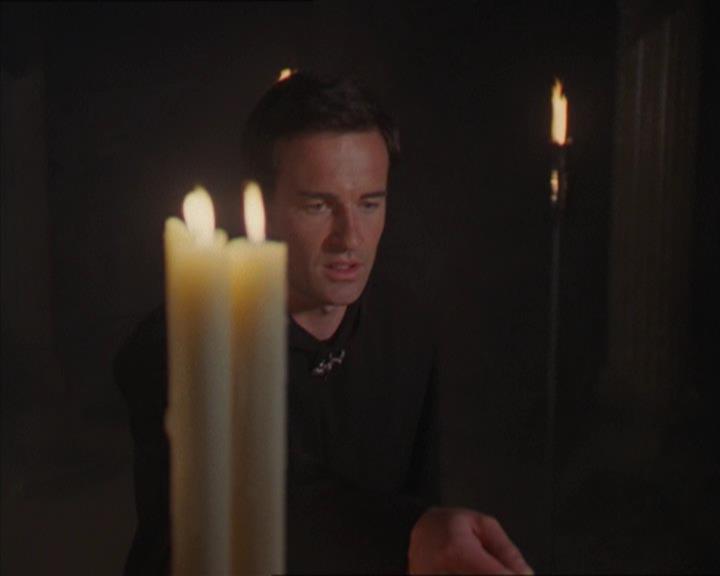 Charmed-Online-dot-320LookWhosBarking0439.jpg