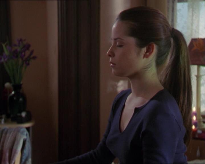 Charmed-Online-dot-320LookWhosBarking0511.jpg