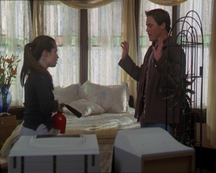 Charmed-Online-dot-320LookWhosBarking0537.jpg