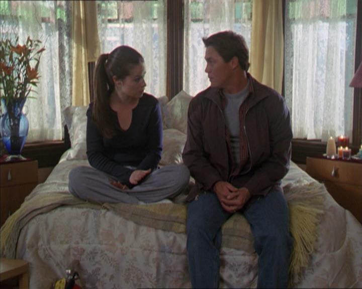 Charmed-Online-dot-320LookWhosBarking0571.jpg