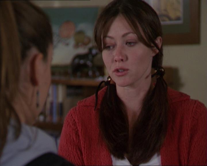 Charmed-Online-dot-320LookWhosBarking0699.jpg Charmed-Online-dot-320LookWhosBarking0699.jpg