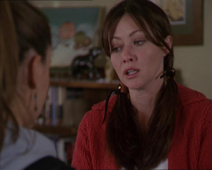 Charmed-Online-dot-320LookWhosBarking0700.jpg Charmed-Online-dot-320LookWhosBarking0700.jpg