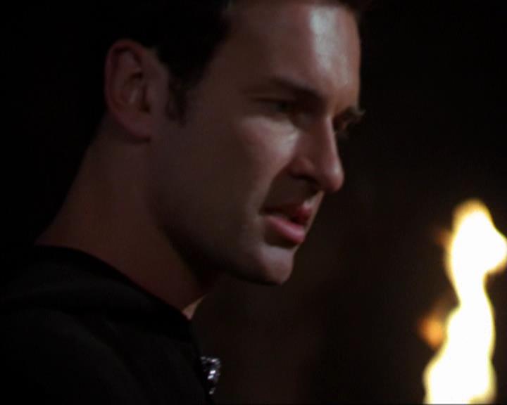 Charmed-Online-dot-320LookWhosBarking0728.jpg Charmed-Online-dot-320LookWhosBarking0728.jpg