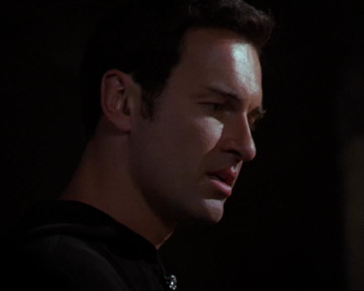 Charmed-Online-dot-320LookWhosBarking0729.jpg Charmed-Online-dot-320LookWhosBarking0729.jpg