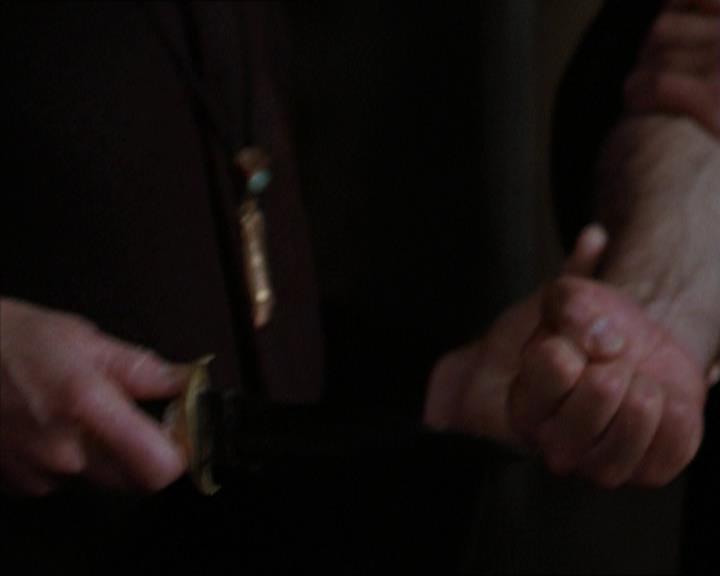 Charmed-Online-dot-320LookWhosBarking0765.jpg Charmed-Online-dot-320LookWhosBarking0765.jpg