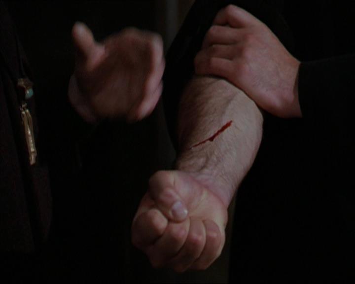 Charmed-Online-dot-320LookWhosBarking0772.jpg Charmed-Online-dot-320LookWhosBarking0772.jpg