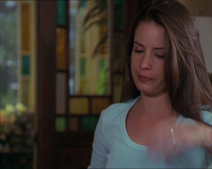 Charmed-Online-dot-320LookWhosBarking0813.jpg Charmed-Online-dot-320LookWhosBarking0813.jpg