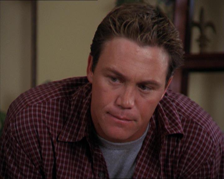 Charmed-Online-dot-320LookWhosBarking0840.jpg Charmed-Online-dot-320LookWhosBarking0840.jpg