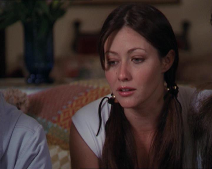 Charmed-Online-dot-320LookWhosBarking0842.jpg