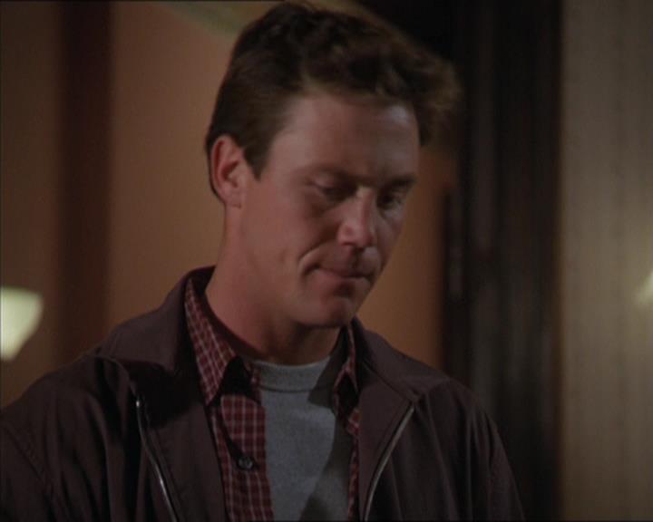 Charmed-Online-dot-320LookWhosBarking0969.jpg Charmed-Online-dot-320LookWhosBarking0969.jpg