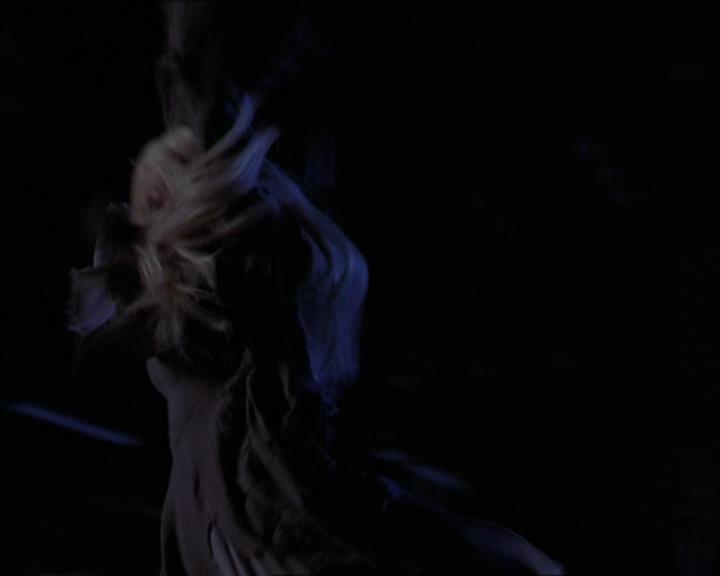 Charmed-Online-dot-320LookWhosBarking1210.jpg Charmed-Online-dot-320LookWhosBarking1210.jpg