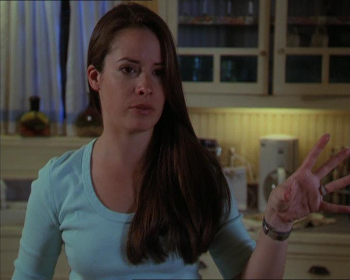 Charmed-Online-dot-320LookWhosBarking1303.jpg Charmed-Online-dot-320LookWhosBarking1303.jpg