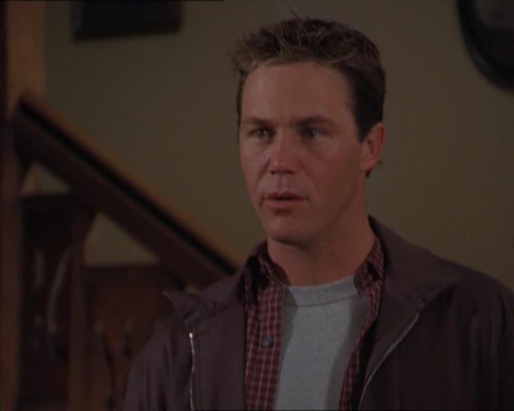 Charmed-Online-dot-320LookWhosBarking1376.jpg Charmed-Online-dot-320LookWhosBarking1376.jpg