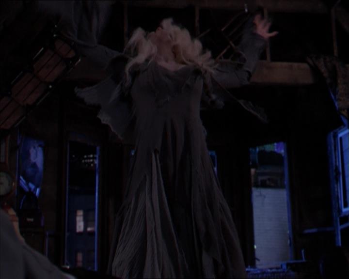 Charmed-Online-dot-320LookWhosBarking1419.jpg Charmed-Online-dot-320LookWhosBarking1419.jpg