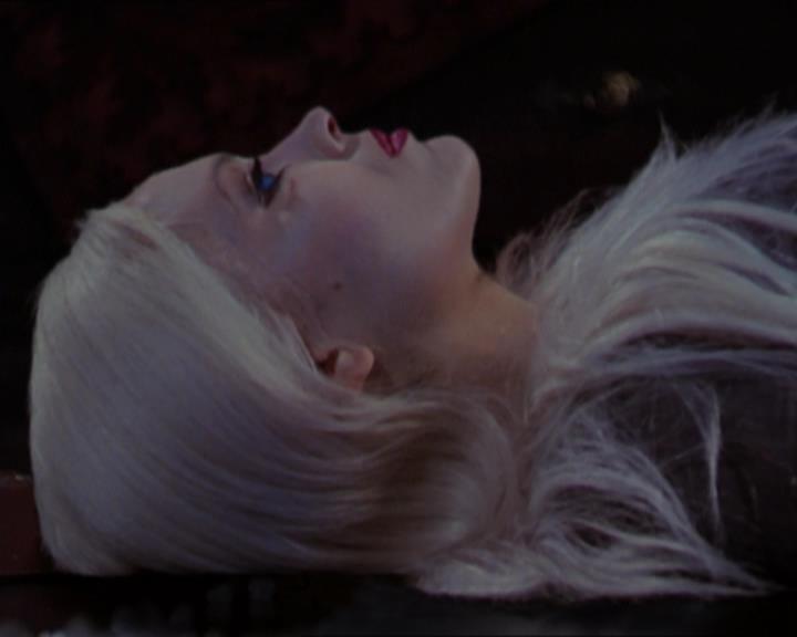 Charmed-Online-dot-320LookWhosBarking1451.jpg Charmed-Online-dot-320LookWhosBarking1451.jpg