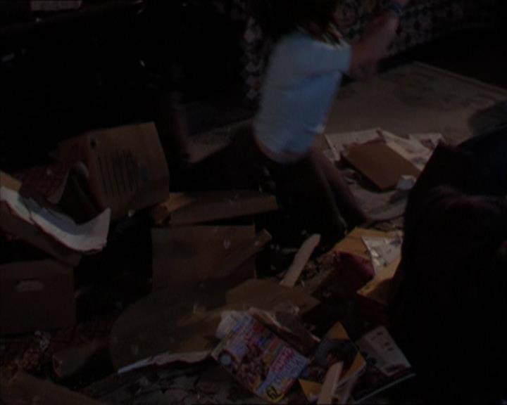 Charmed-Online-dot-320LookWhosBarking1467.jpg Charmed-Online-dot-320LookWhosBarking1467.jpg