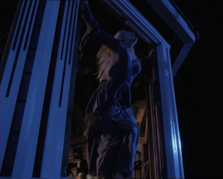 Charmed-Online-dot-320LookWhosBarking1475.jpg Charmed-Online-dot-320LookWhosBarking1475.jpg