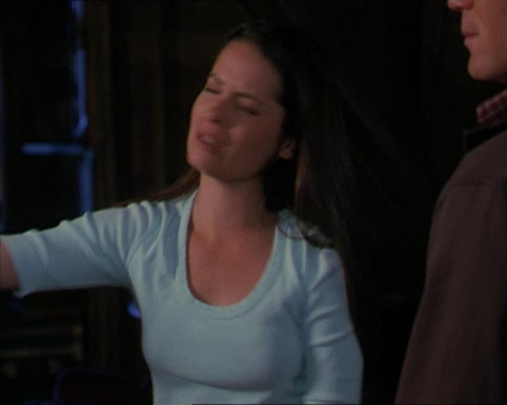 Charmed-Online-dot-320LookWhosBarking1507.jpg Charmed-Online-dot-320LookWhosBarking1507.jpg