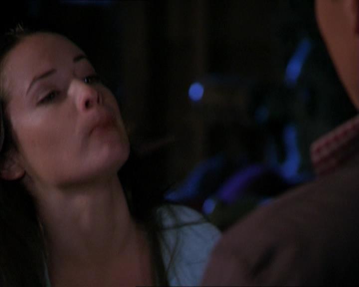 Charmed-Online-dot-320LookWhosBarking1511.jpg Charmed-Online-dot-320LookWhosBarking1511.jpg