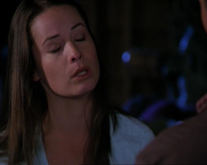 Charmed-Online-dot-320LookWhosBarking1542.jpg Charmed-Online-dot-320LookWhosBarking1542.jpg