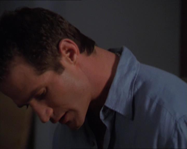 Charmed-Online-dot-320LookWhosBarking1615.jpg Charmed-Online-dot-320LookWhosBarking1615.jpg