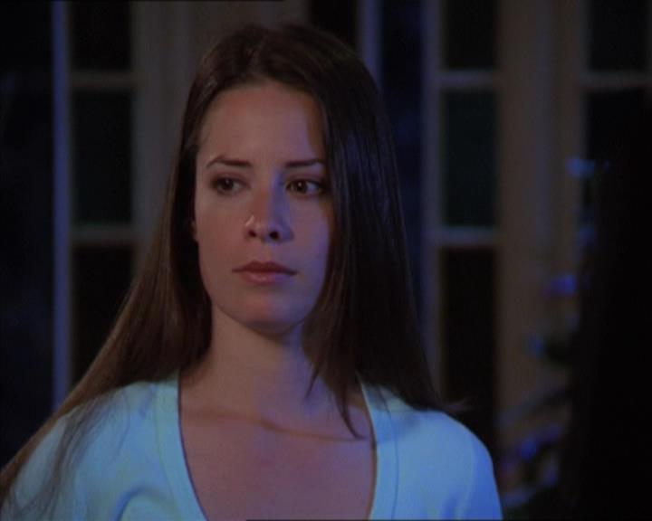 Charmed-Online-dot-320LookWhosBarking1820.jpg Charmed-Online-dot-320LookWhosBarking1820.jpg