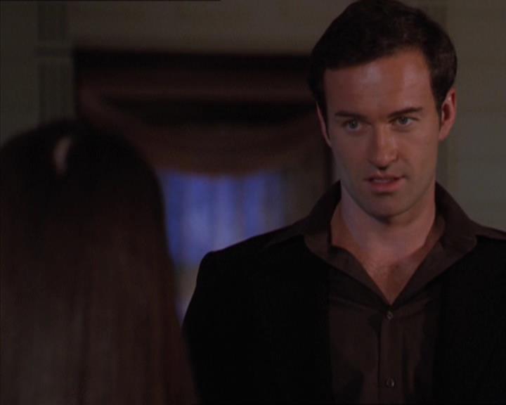 Charmed-Online-dot-320LookWhosBarking1835.jpg Charmed-Online-dot-320LookWhosBarking1835.jpg