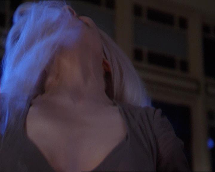 Charmed-Online-dot-320LookWhosBarking1890.jpg Charmed-Online-dot-320LookWhosBarking1890.jpg