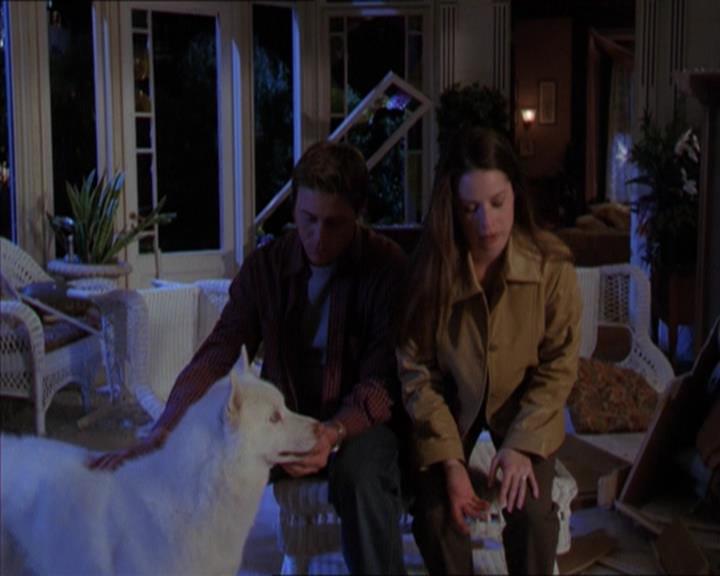 Charmed-Online-dot-320LookWhosBarking1921.jpg Charmed-Online-dot-320LookWhosBarking1921.jpg