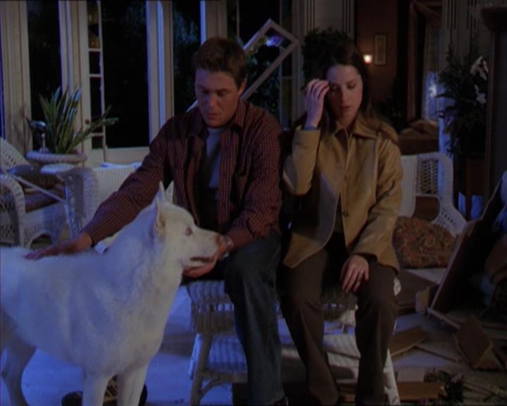 Charmed-Online-dot-320LookWhosBarking1922.jpg Charmed-Online-dot-320LookWhosBarking1922.jpg