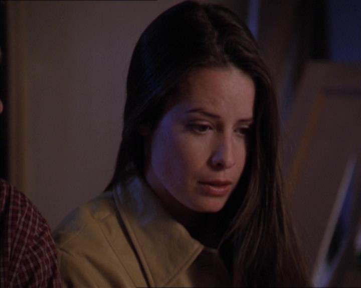 Charmed-Online-dot-320LookWhosBarking1931.jpg Charmed-Online-dot-320LookWhosBarking1931.jpg