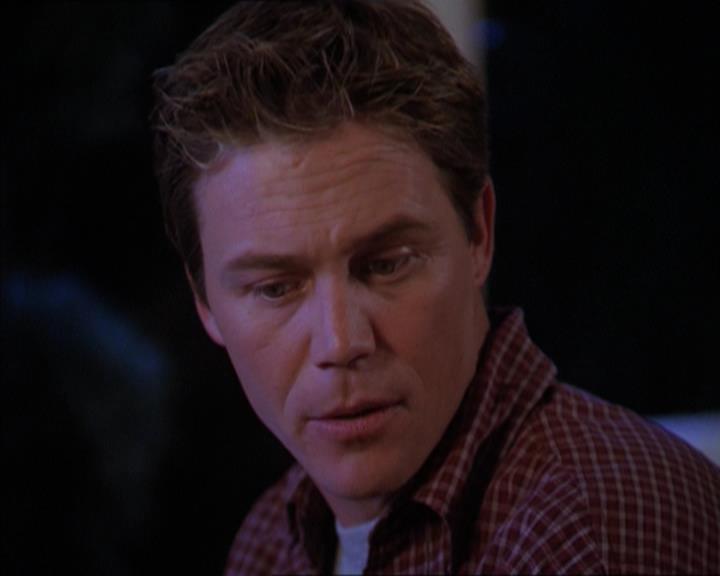 Charmed-Online-dot-320LookWhosBarking1940.jpg Charmed-Online-dot-320LookWhosBarking1940.jpg