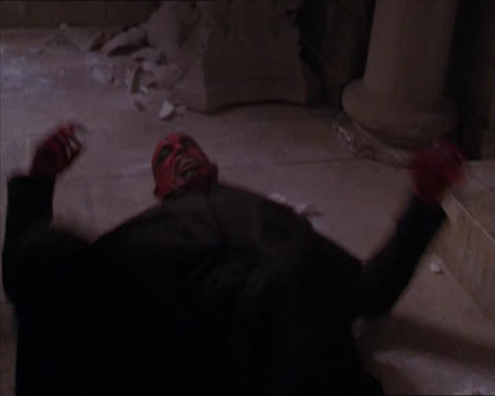Charmed-Online-dot-320LookWhosBarking1972.jpg Charmed-Online-dot-320LookWhosBarking1972.jpg