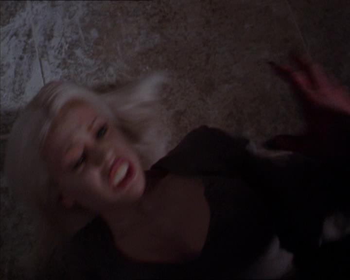 Charmed-Online-dot-320LookWhosBarking1983.jpg Charmed-Online-dot-320LookWhosBarking1983.jpg