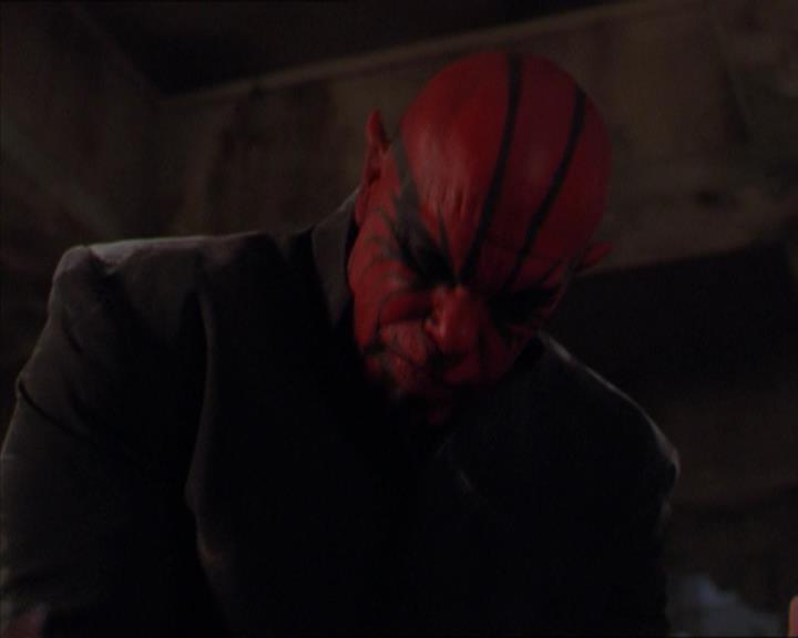 Charmed-Online-dot-320LookWhosBarking1993.jpg Charmed-Online-dot-320LookWhosBarking1993.jpg