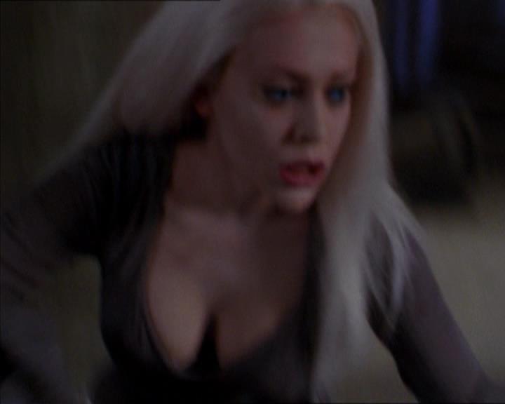 Charmed-Online-dot-320LookWhosBarking1999.jpg