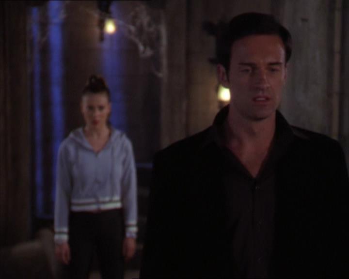 Charmed-Online-dot-320LookWhosBarking2095.jpg